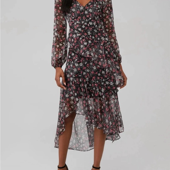 ASTR the Label Fairfax Dress In Fuchshia Gold Floral - Picture 10 of 10